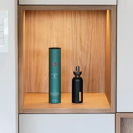 Design With A View In The Center Apartment *